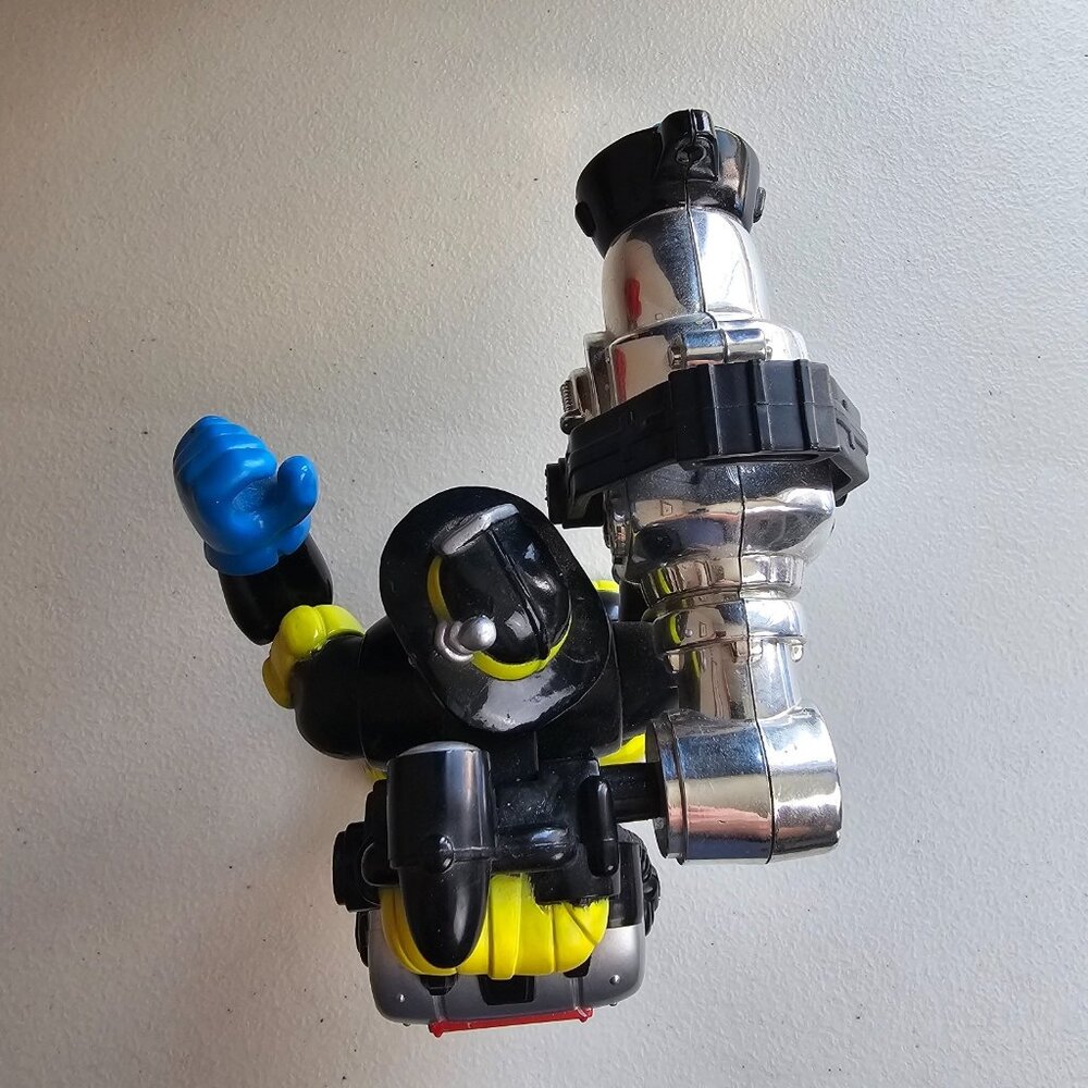 Rescue Heroes Billy Blazes FDNY Firefighter 6” Action Figure Mattel 2001 78829 - Picture 4 of 7